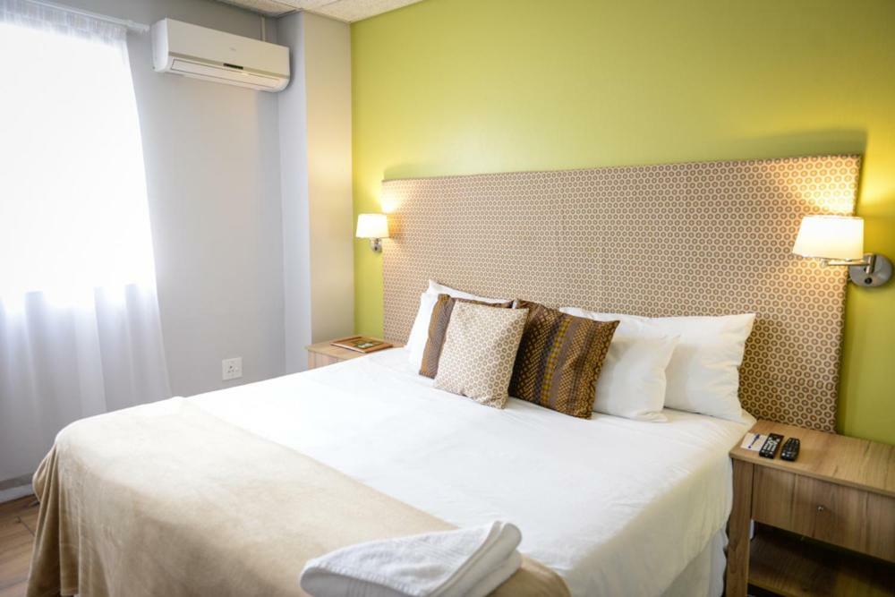 Hokahanya Inn & Conference Centre Maseru Luaran gambar